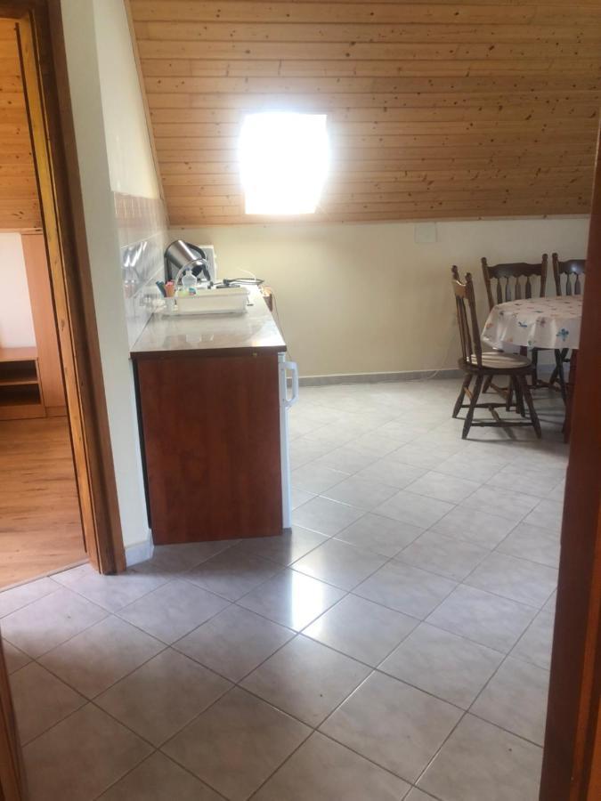 Zalakarosi Egerfa Nyaralohaz Foeldszinti Es Emeleti Apartman Exterior photo